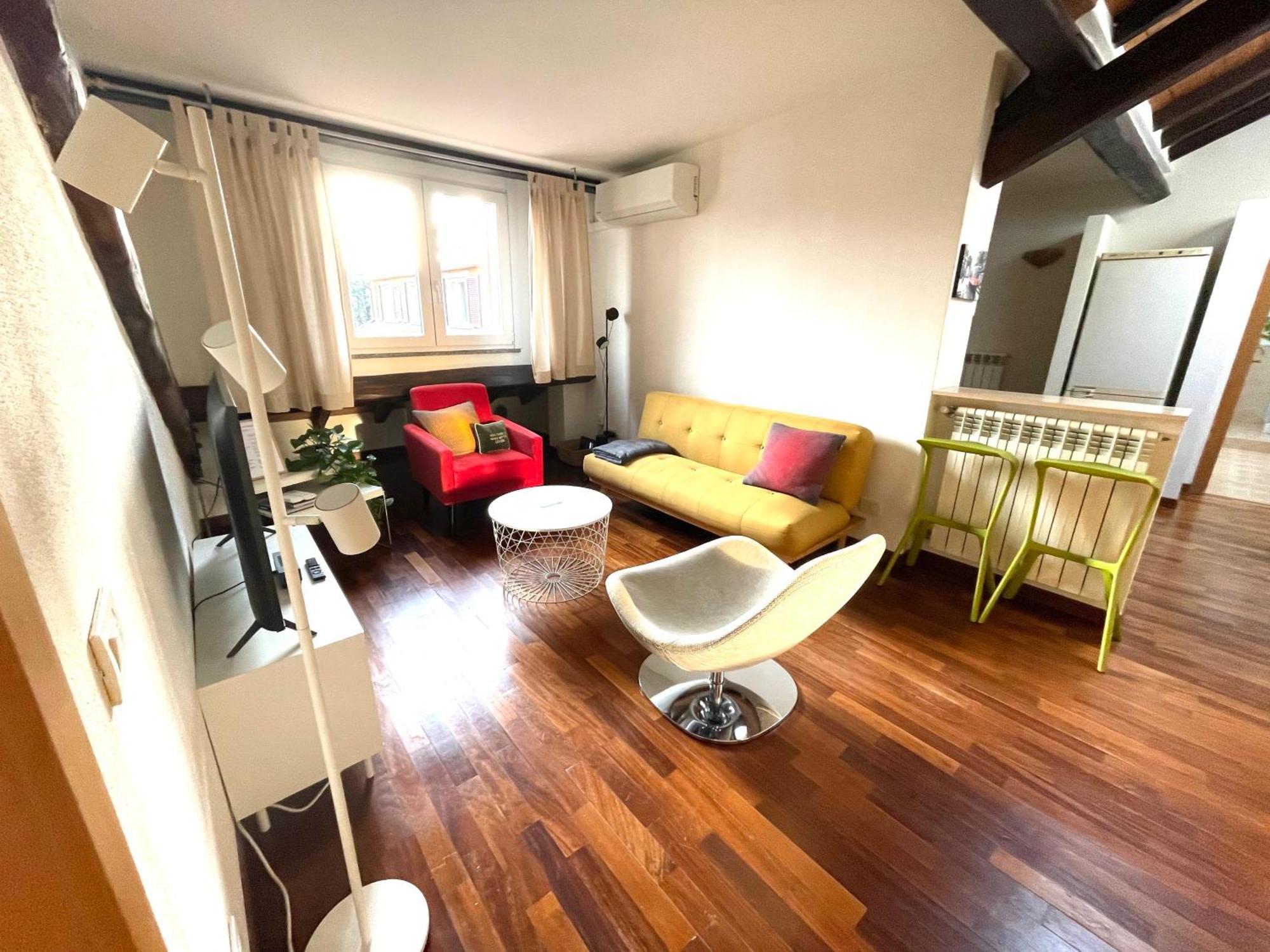 Lovely 2 Penthouse At Arco Della Pace
