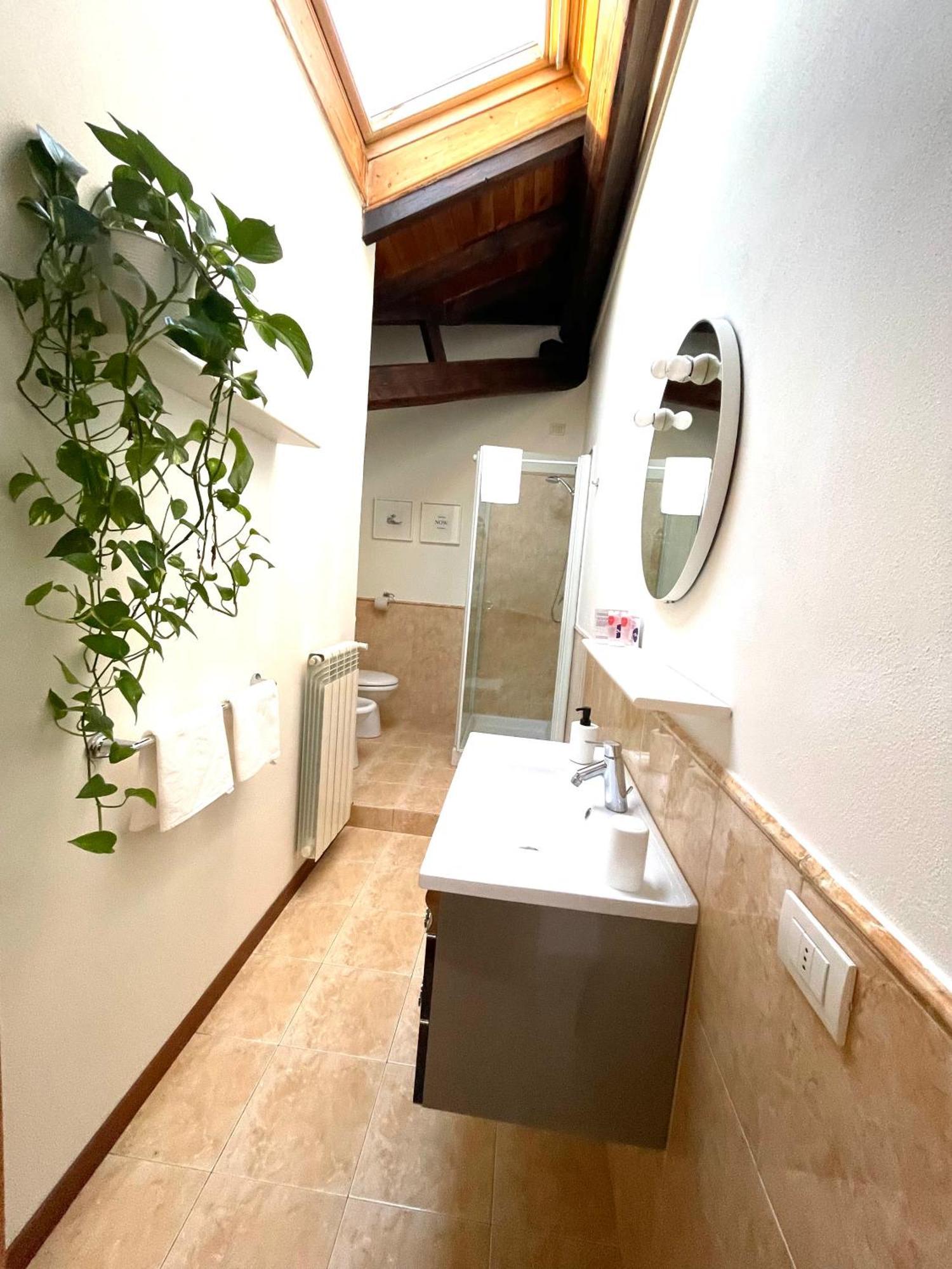 Lovely 2 Penthouse At Arco Della Pace Appartement